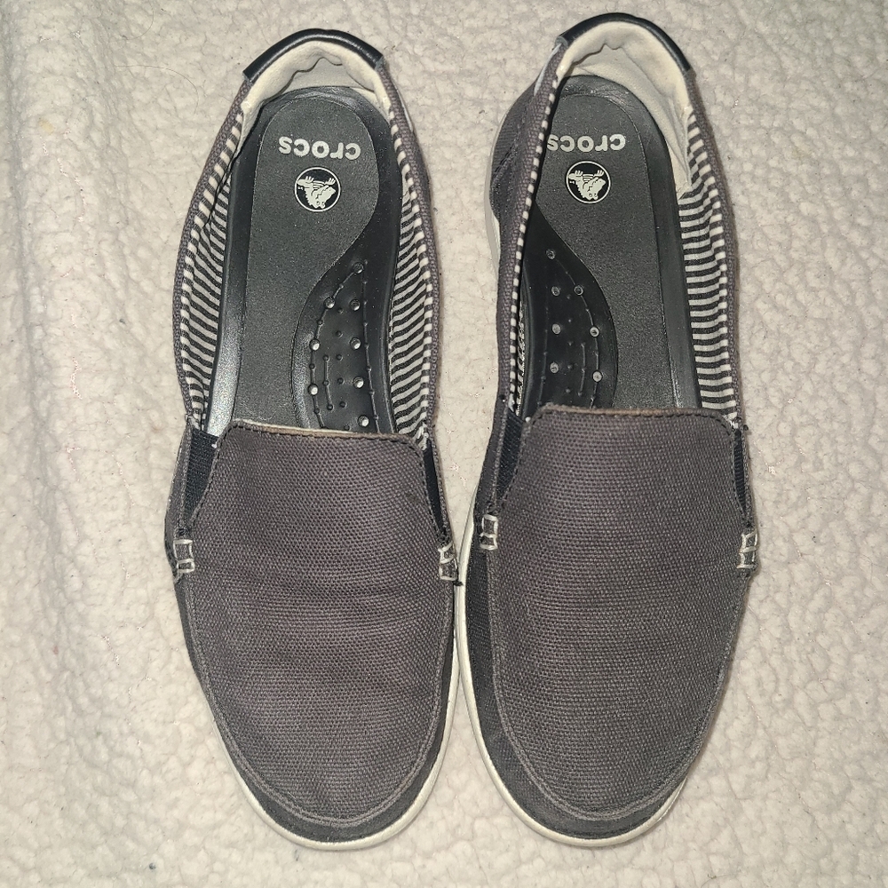 CROCS women's gray loafer size 9 - Picture 8 of 9